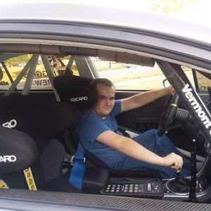 Meet your Posher, Marshall